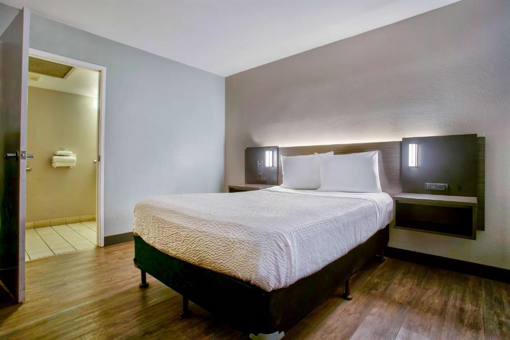 Double Room - Disability Access interior